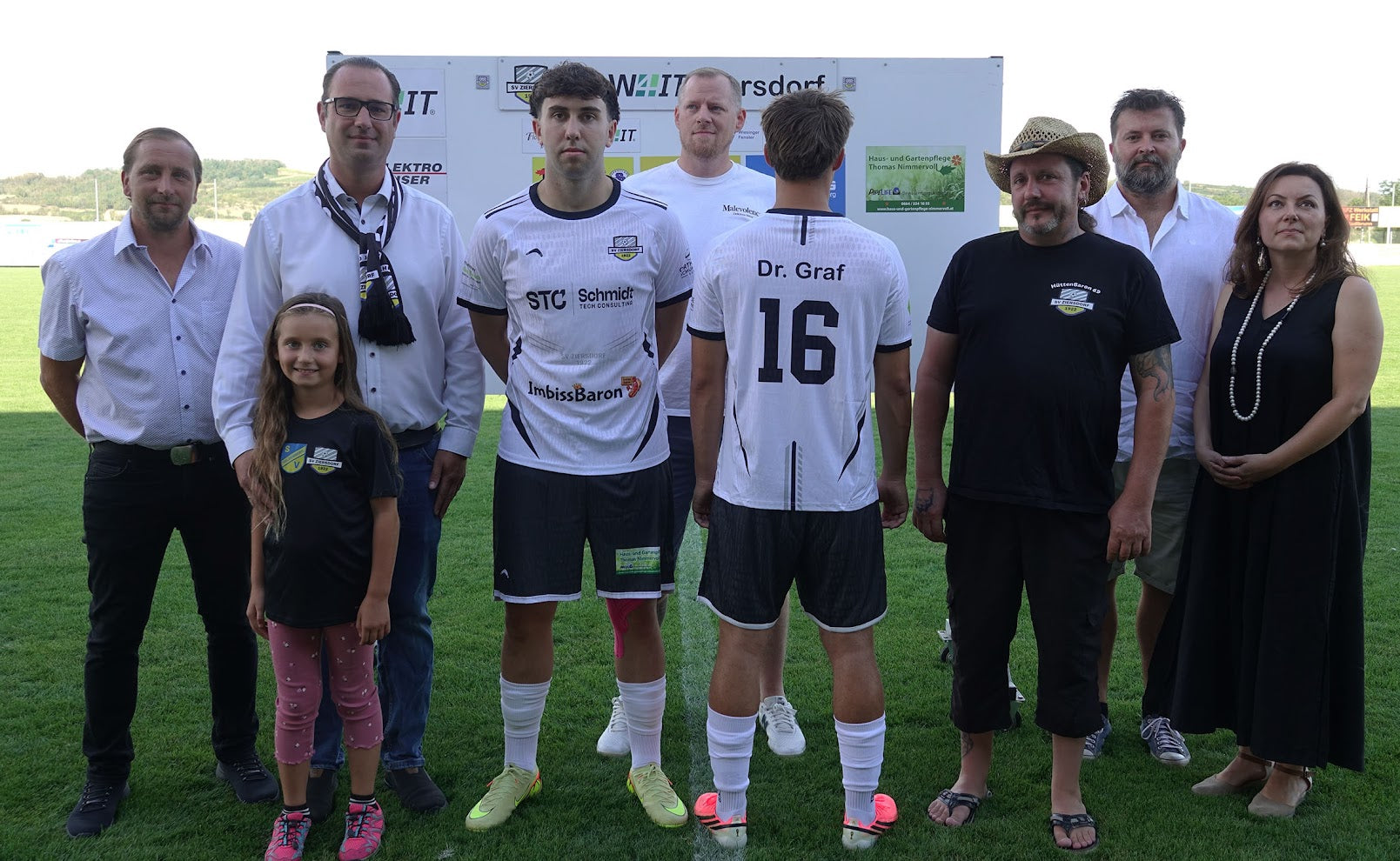 Team photo 1