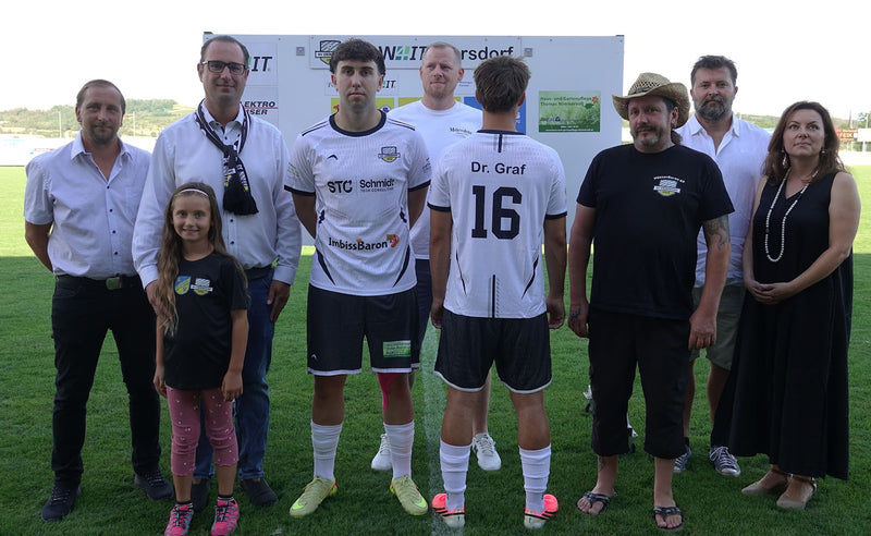 Team photo 1